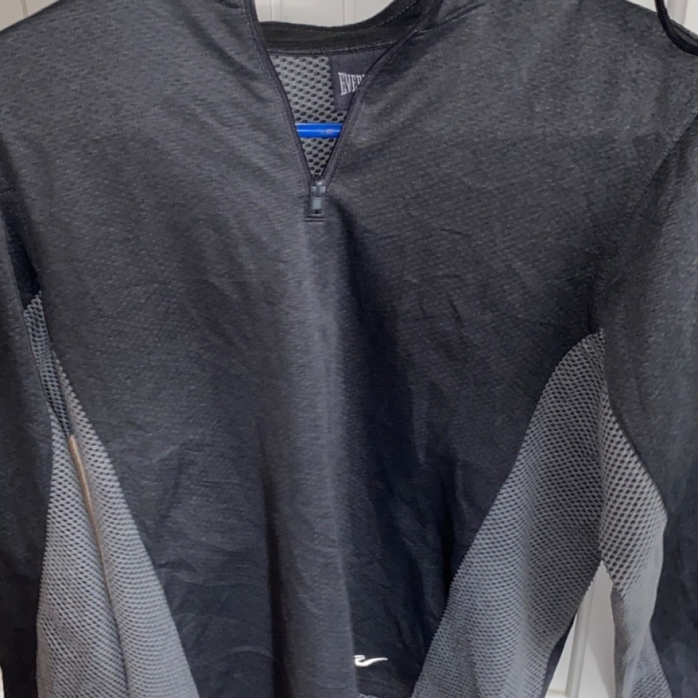 Everlast black and grey thermal zip